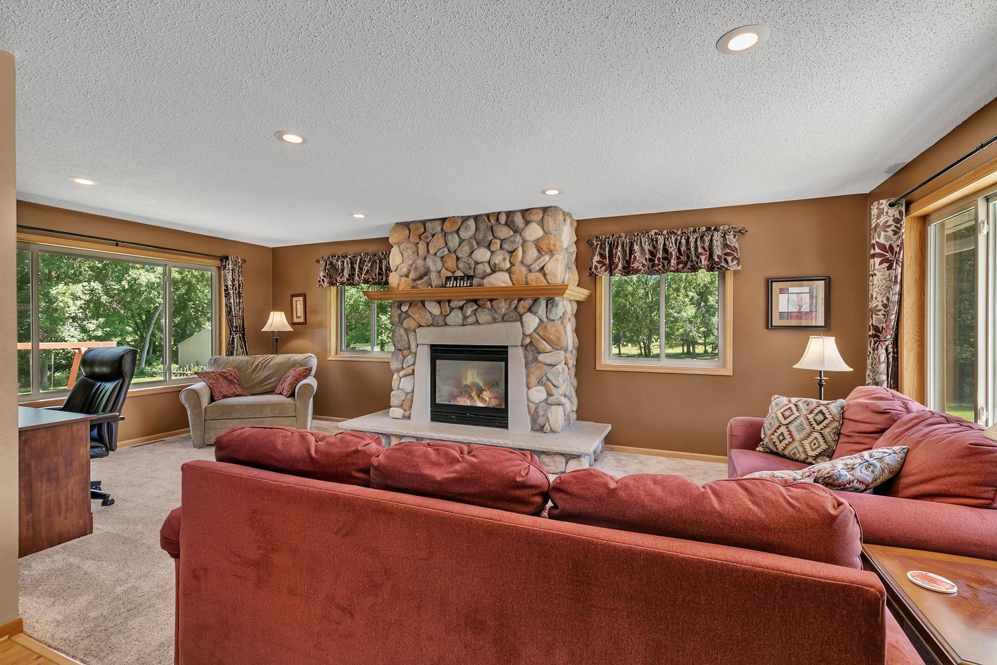 37785 Sunnyfield CIR, Avon, MN 56310
