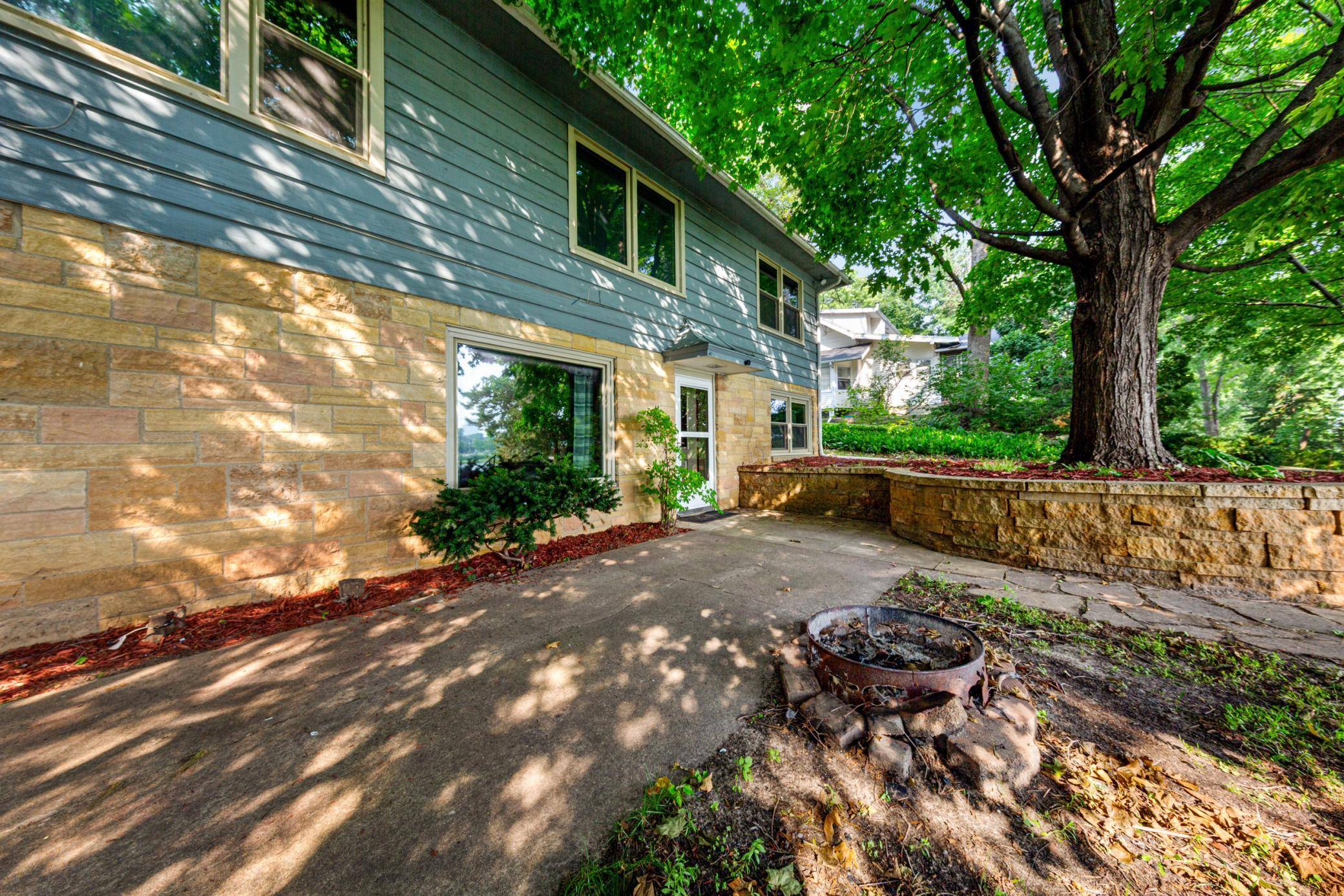 114 14th ST NE, Rochester, MN 55906