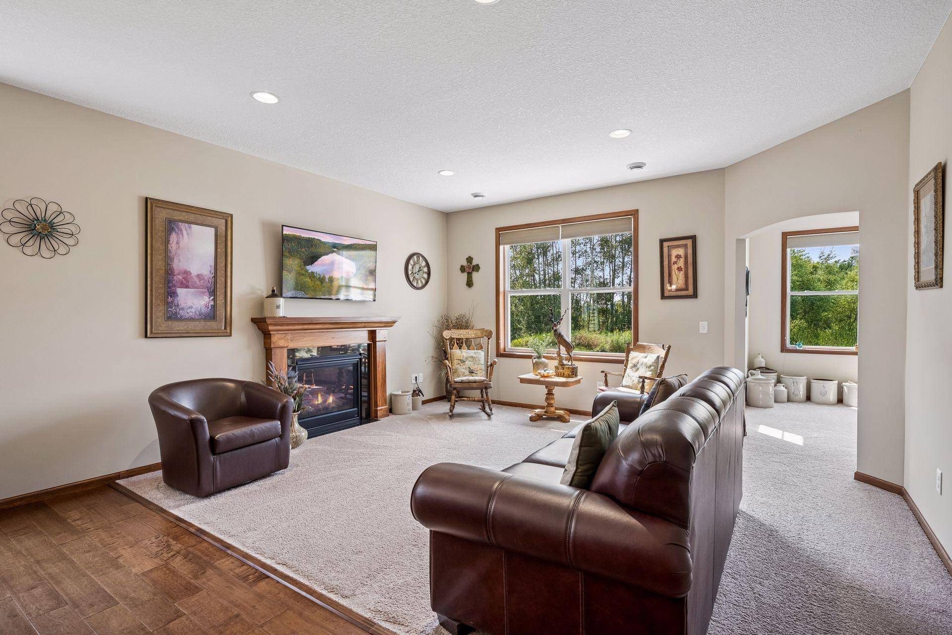 10263 Kittredge Pkwy NE, Albertville, MN 55301