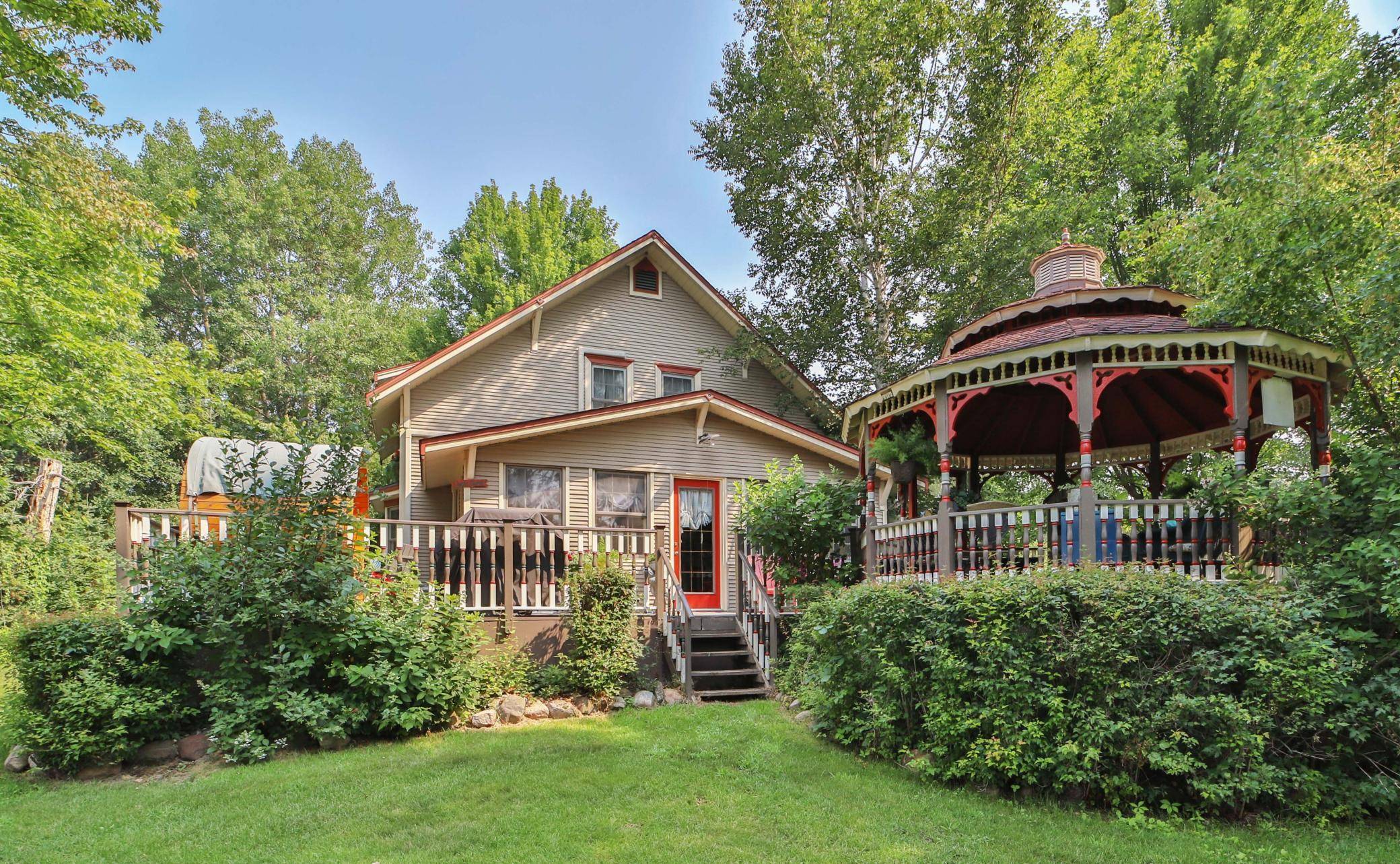 1635 & 1627 E Ponto Lake RD NW, Backus, MN 56435