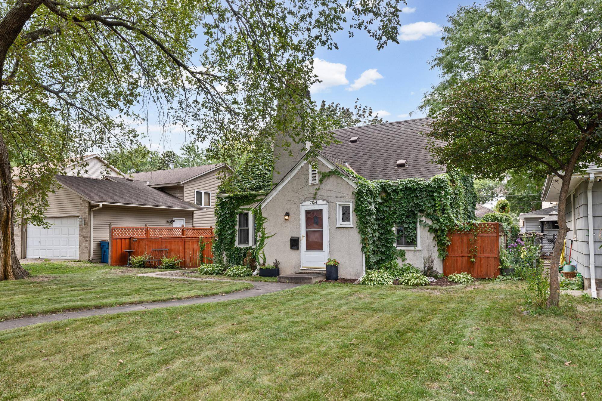 7124 1st AVE S, Richfield, MN 55423