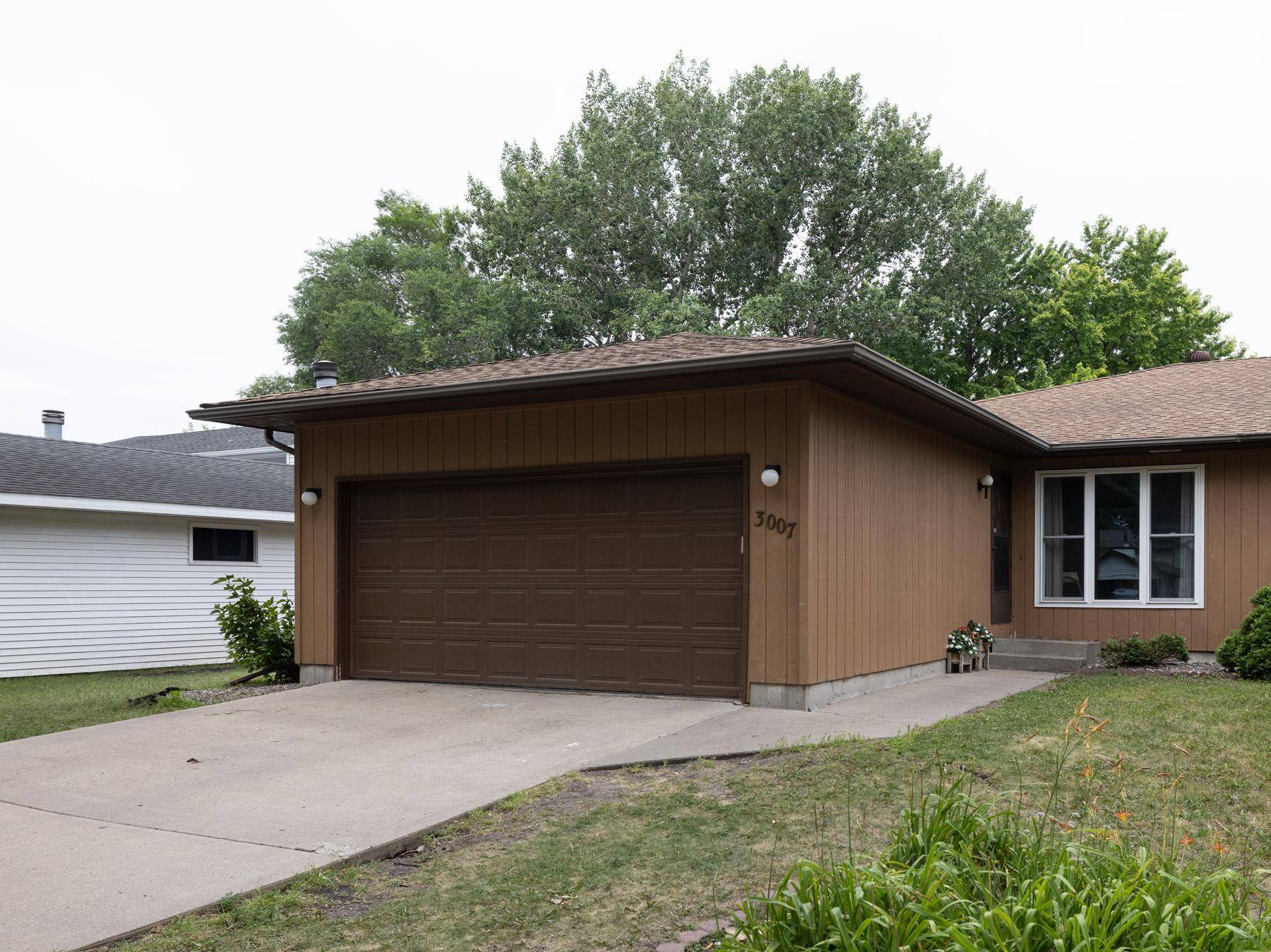 3007 18th ST S, Fargo, ND 58103