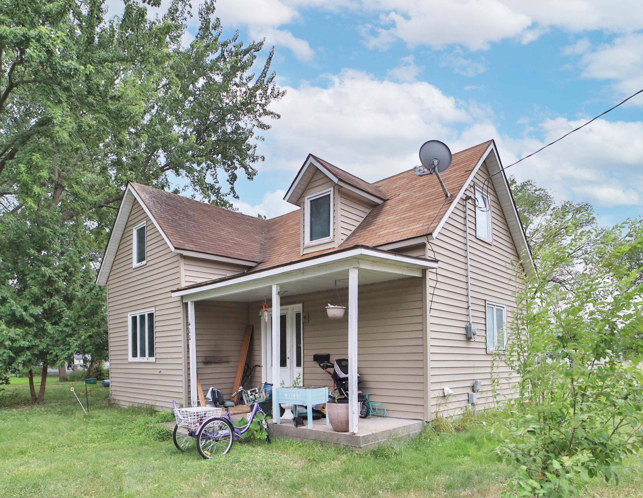 400 5th ST SW, Little Falls, MN 56345