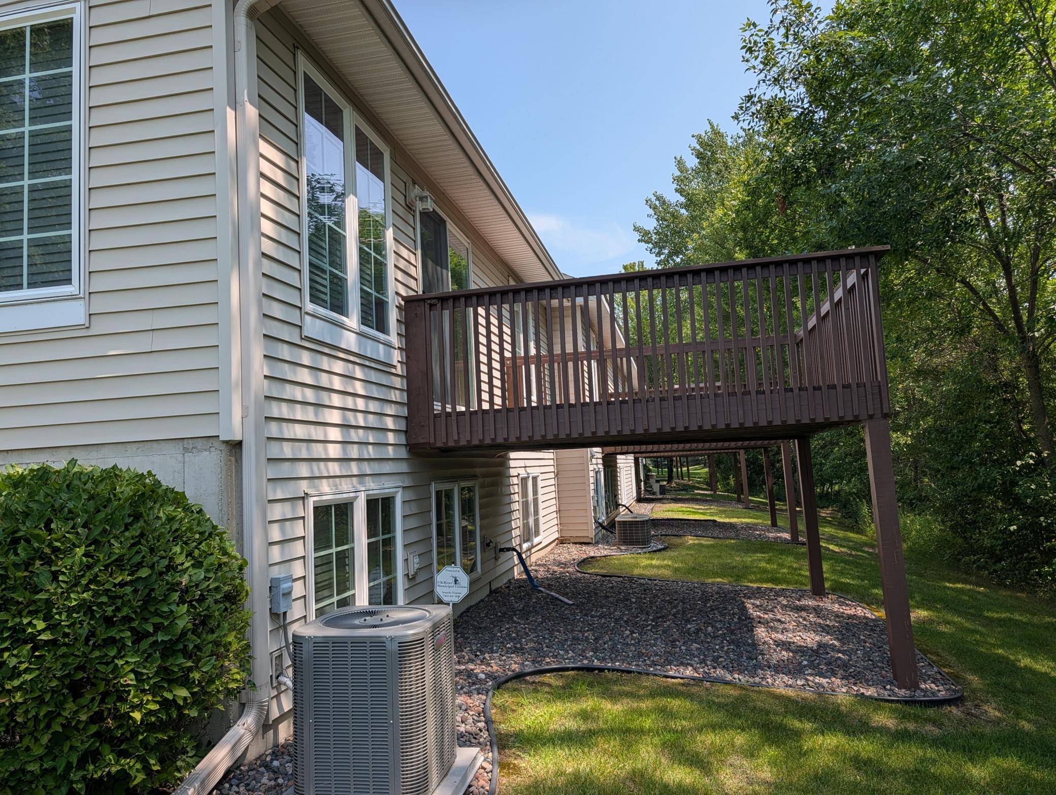 10504 181st LN NW, Elk River, MN 55330