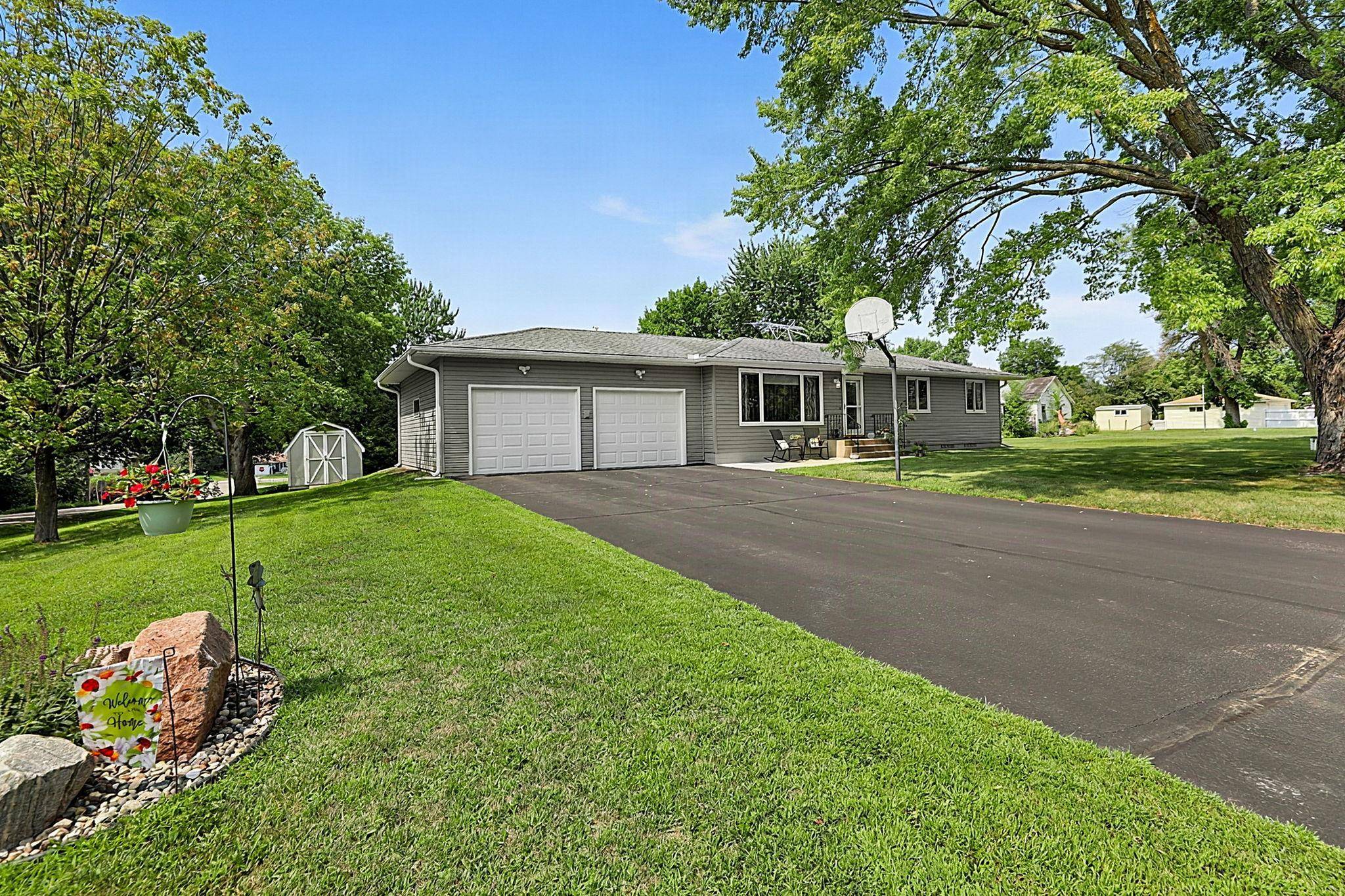 3025 Aadland AVE NE, Buffalo, MN 55313