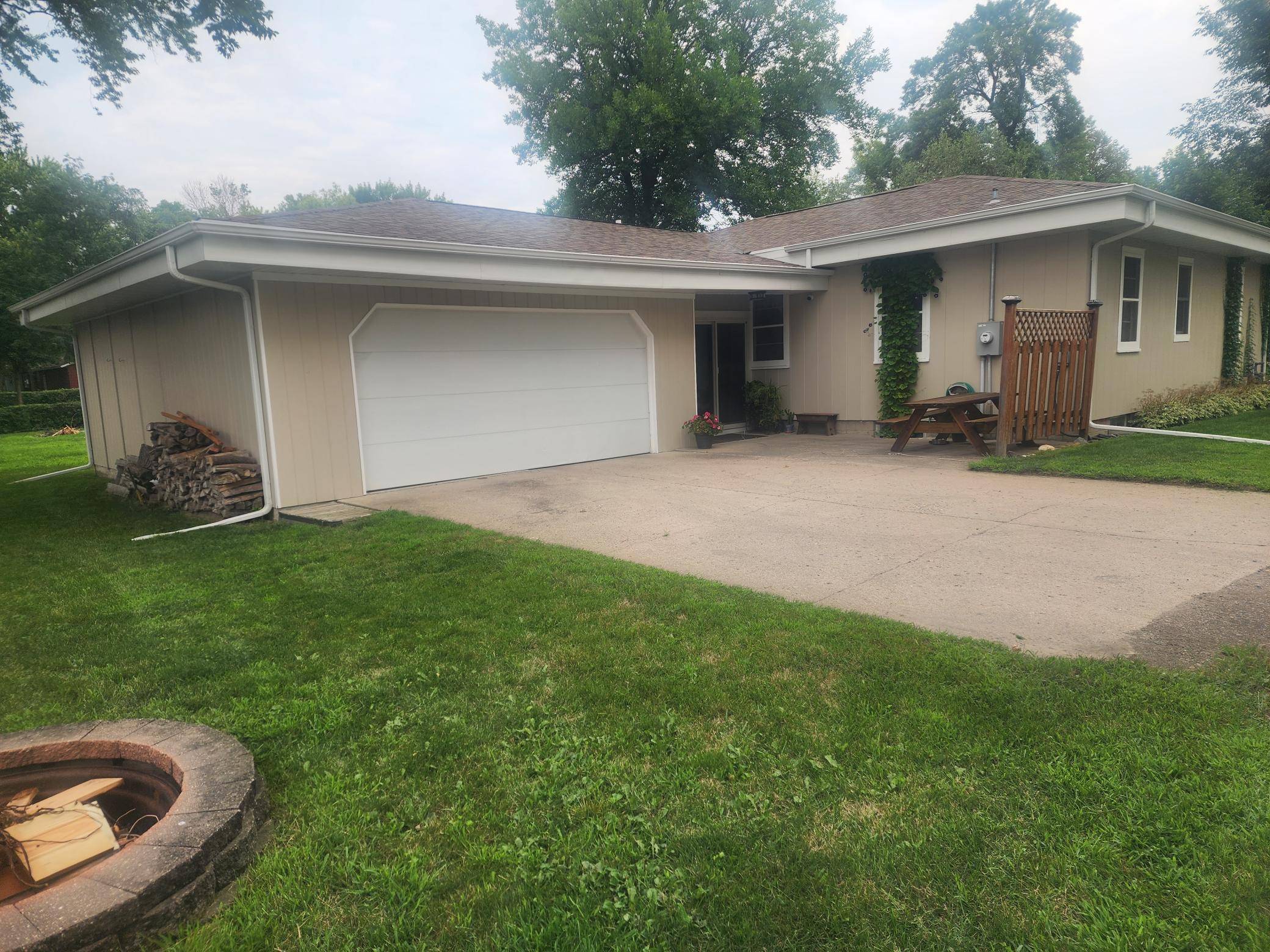 600 W Middle ST, Redwood Falls, MN 56283