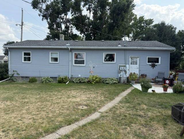 421 NE 4th ST NE, Valley City, ND 58072