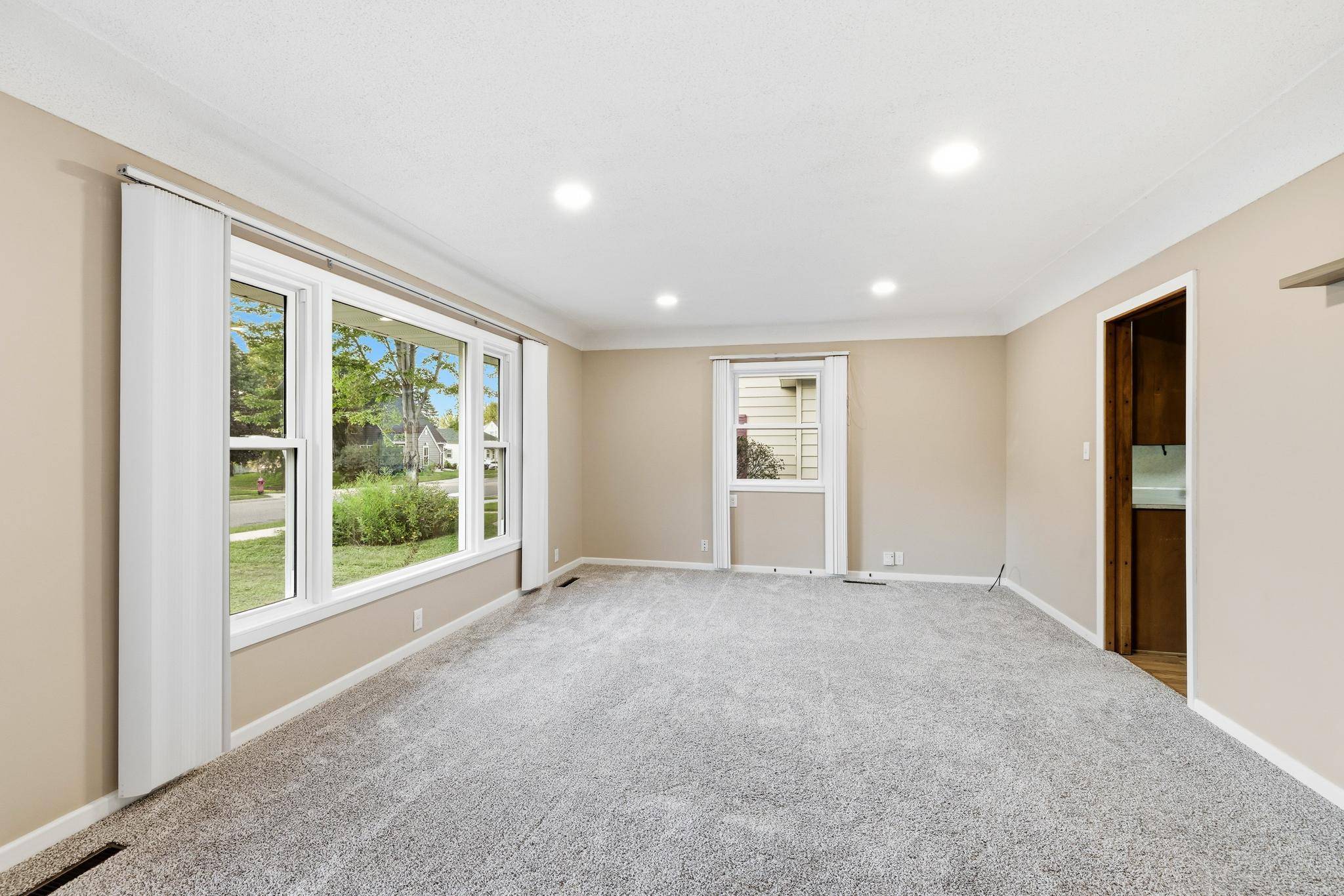 307 S 4th ST, Le Sueur, MN 56058