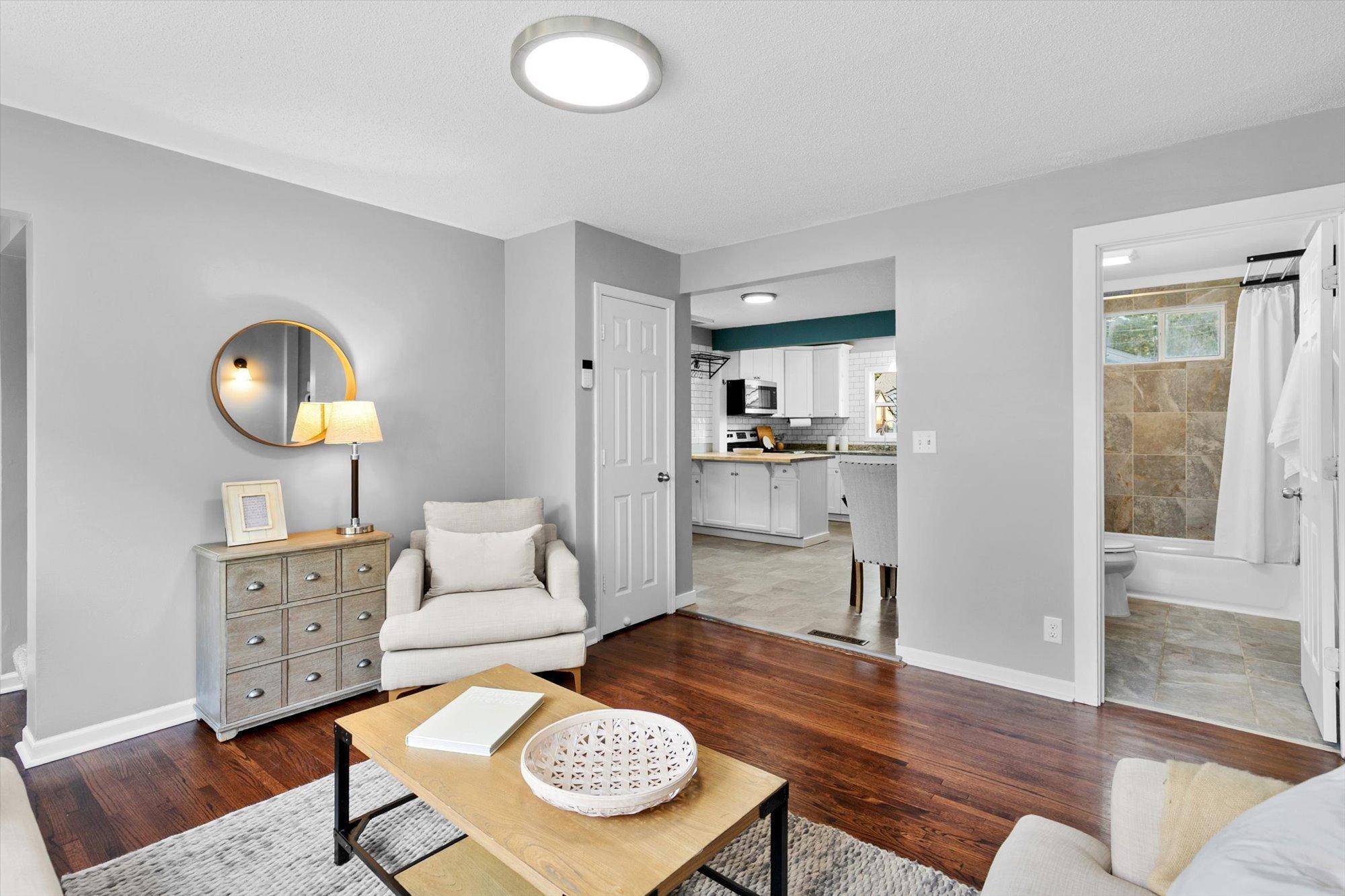 2574 2nd AVE E, North Saint Paul, MN 55109