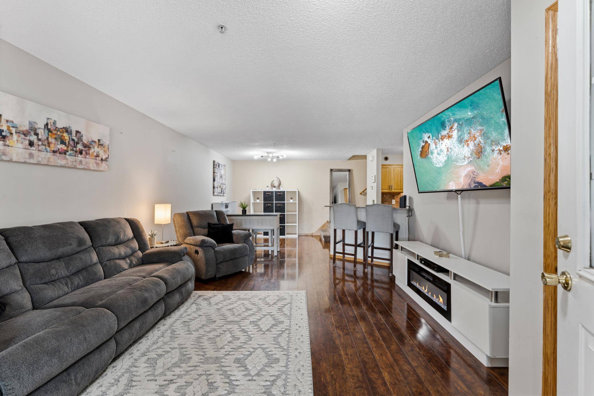 5677 100th LN N, Brooklyn Park, MN 55443