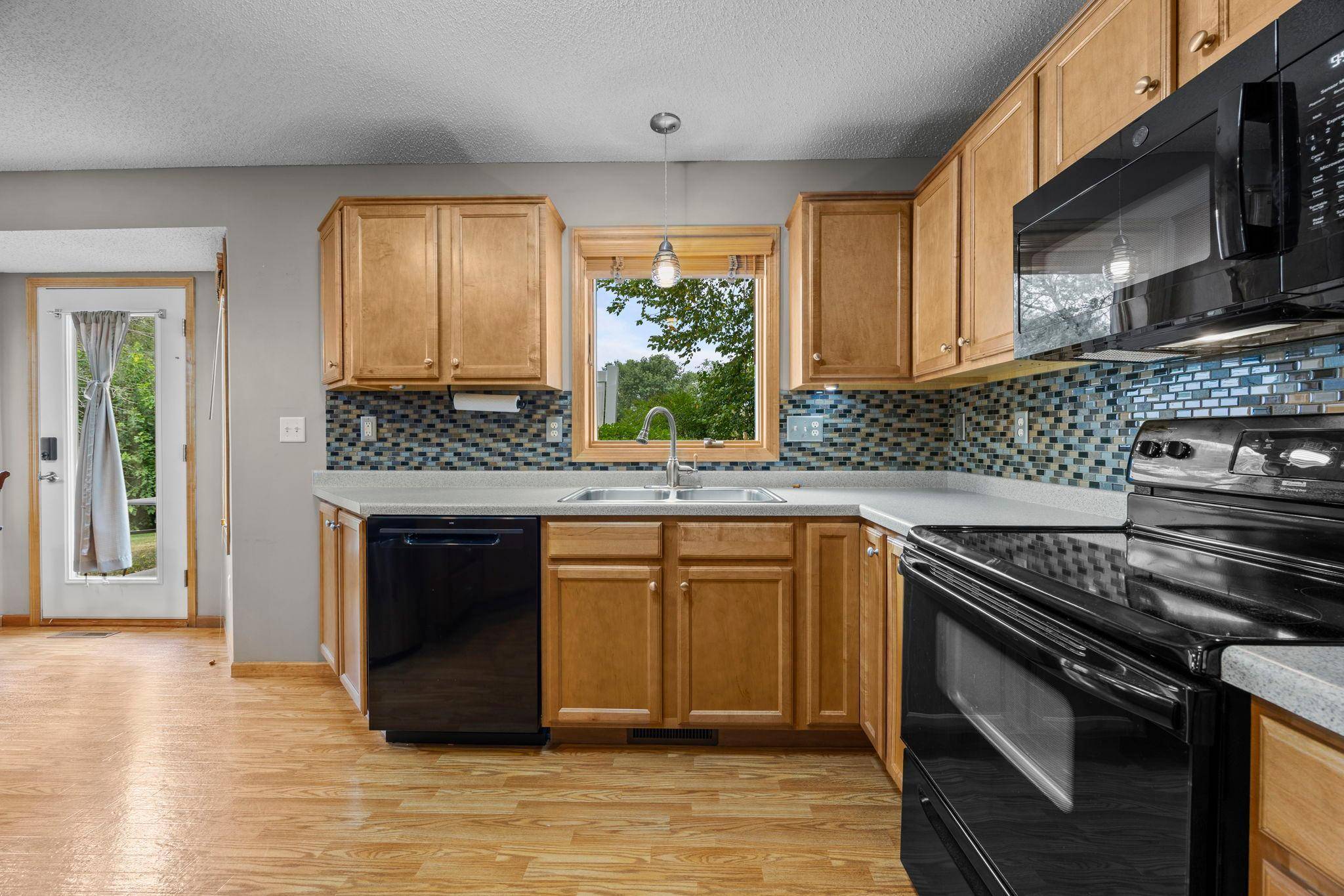1826 13th ST W, Hastings, MN 55033