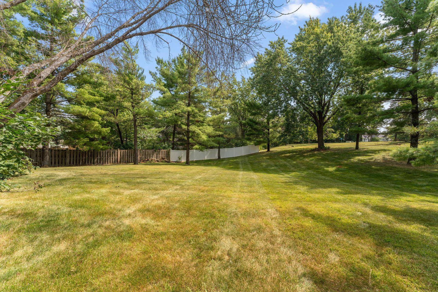 10797 Purdey RD, Eden Prairie, MN 55347