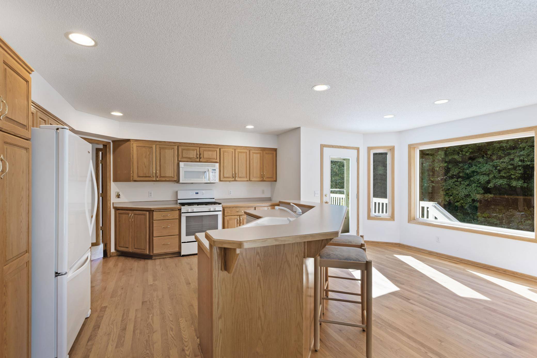 1335 Woods Creek DR, Delano, MN 55328
