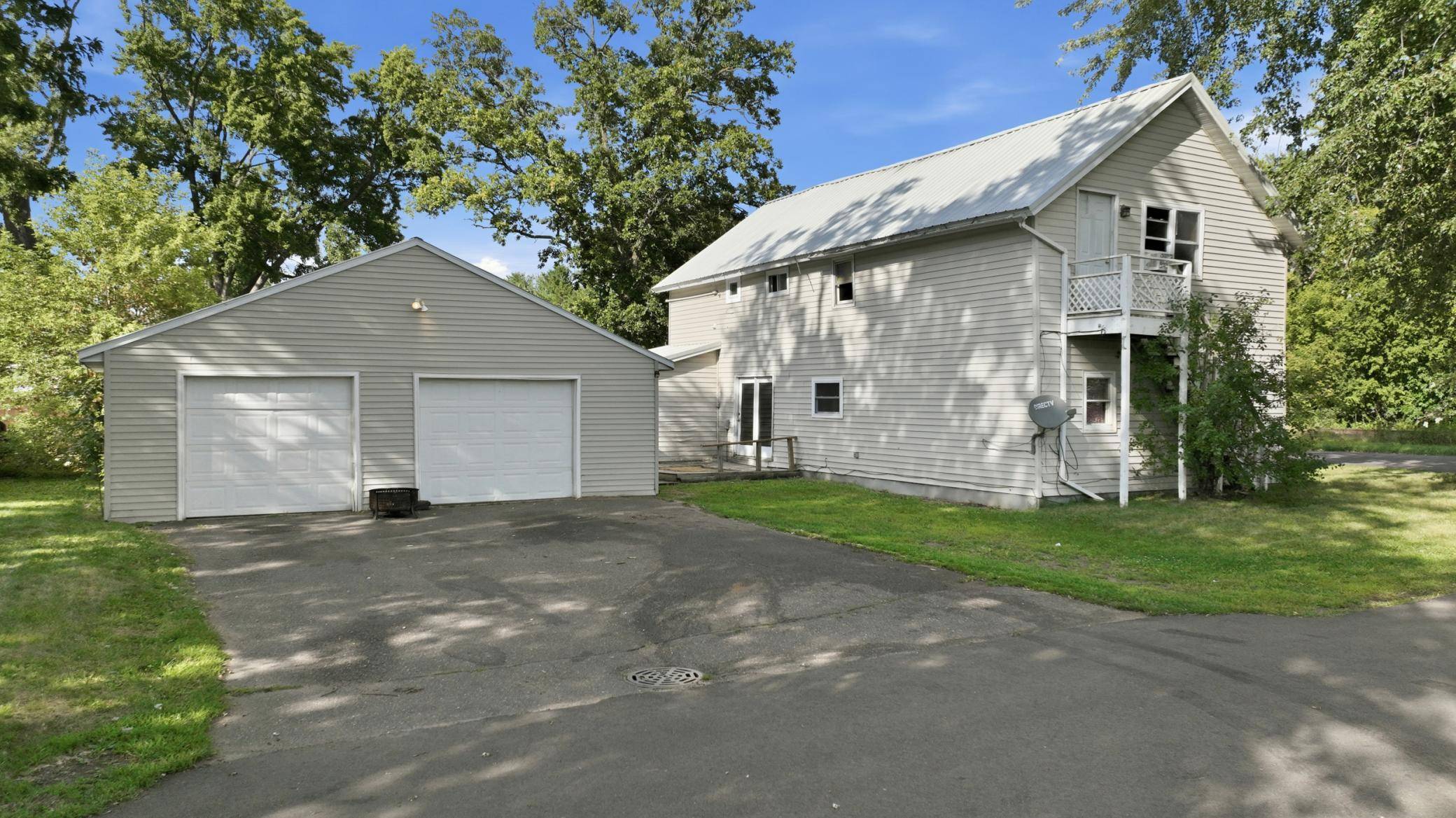 905 Lewis AVE, Cameron, WI 54822