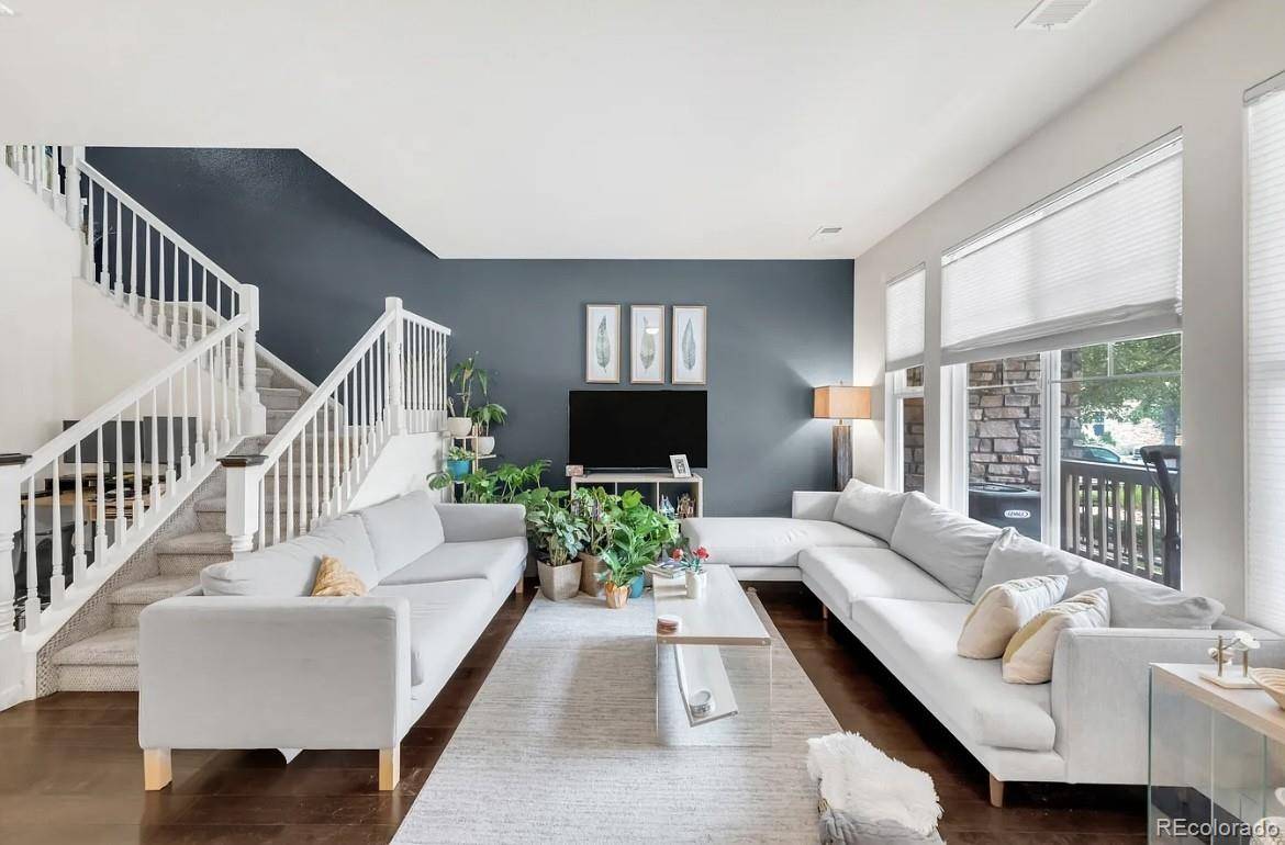 571 S Mobile PL, Aurora, CO 80017