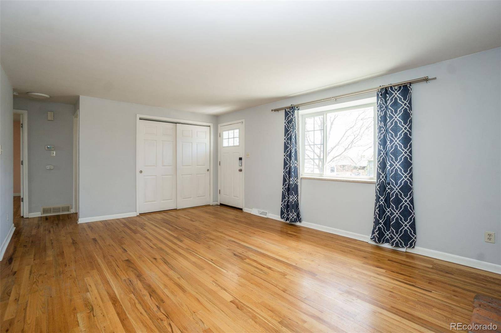 6739 W 70th AVE, Arvada, CO 80003