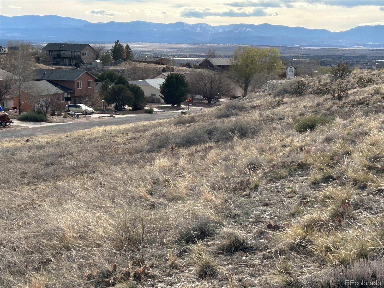 213 W Palomar PLZ, Pueblo West, CO 81007