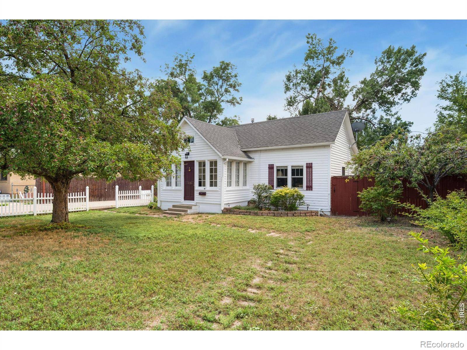 1050 W 8th ST, Loveland, CO 80537