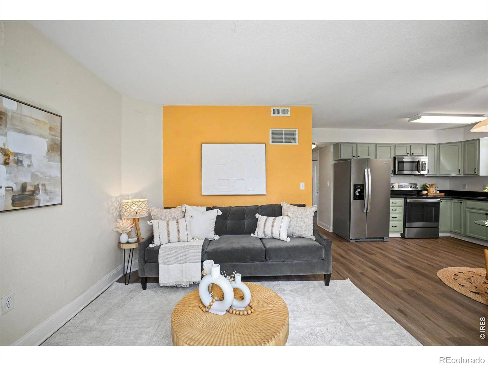 1629 S Deframe ST #B8, Lakewood, CO 80228