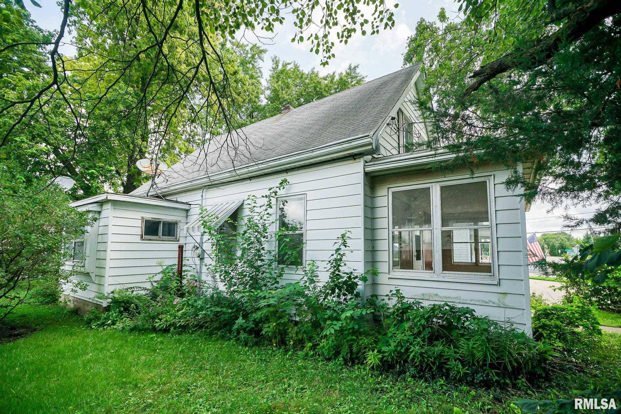 609 WALNUT ST, Washington, IL 61571