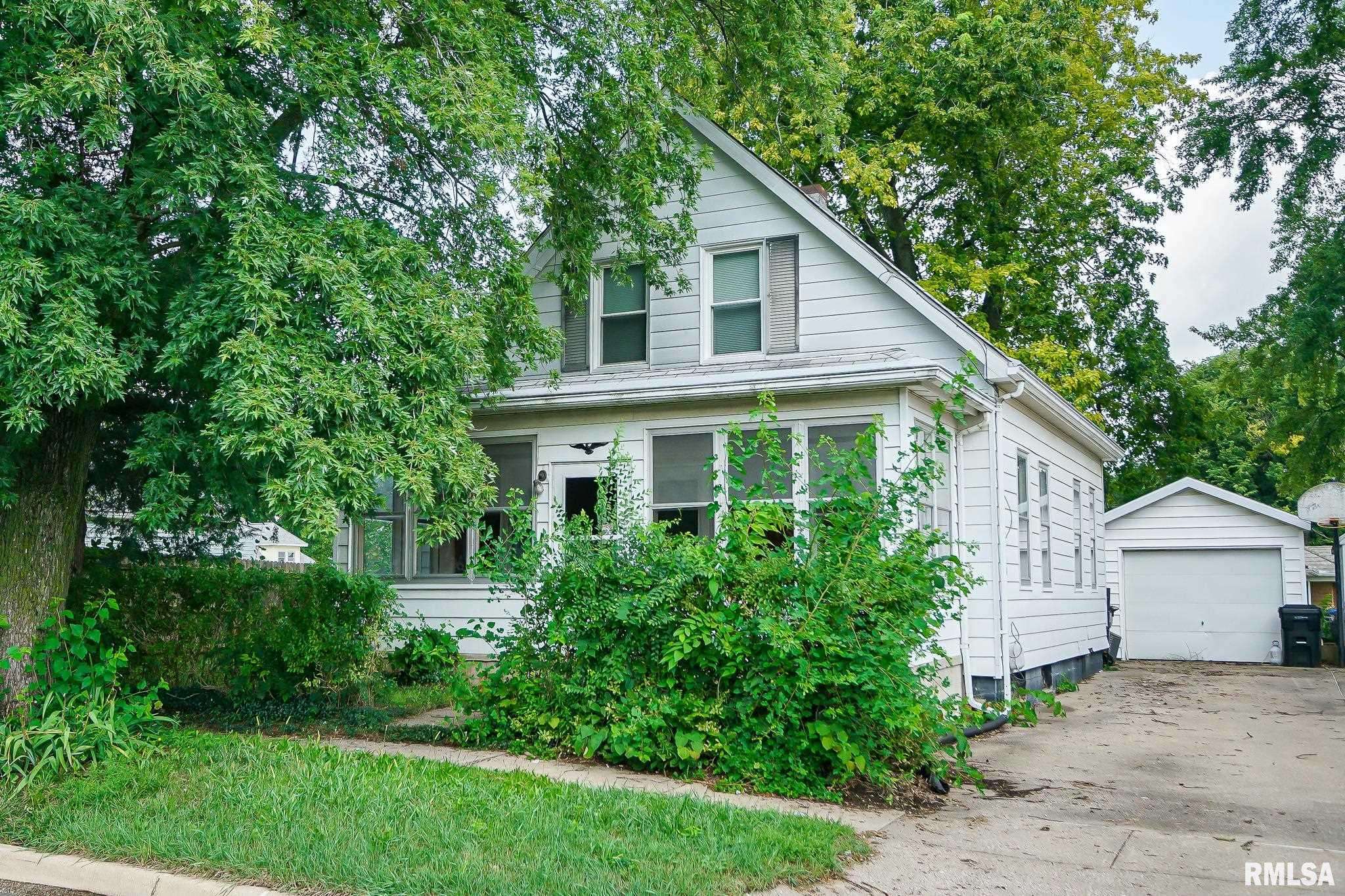 609 WALNUT ST, Washington, IL 61571