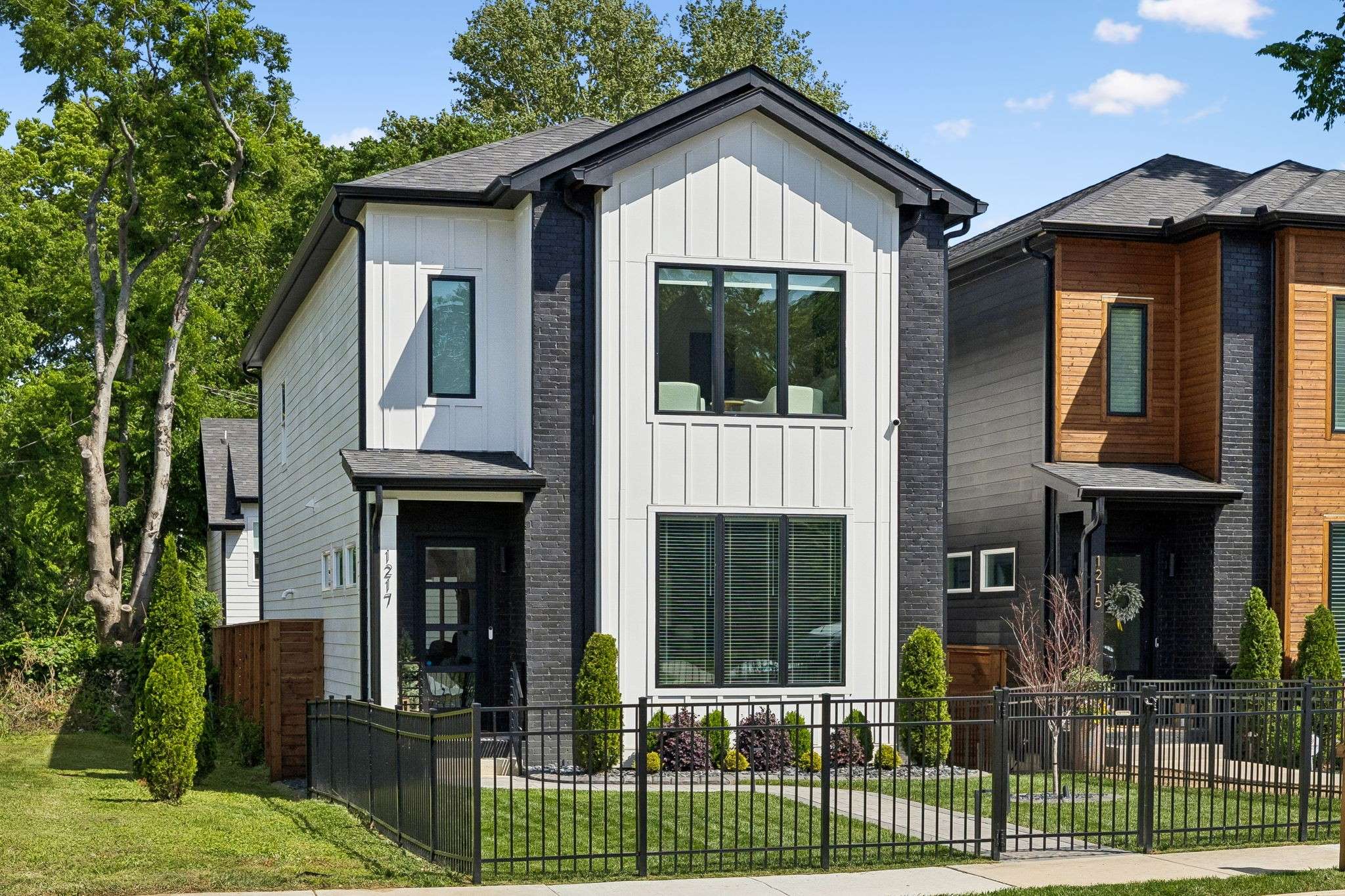1217 N 8th St, Nashville, TN 37207