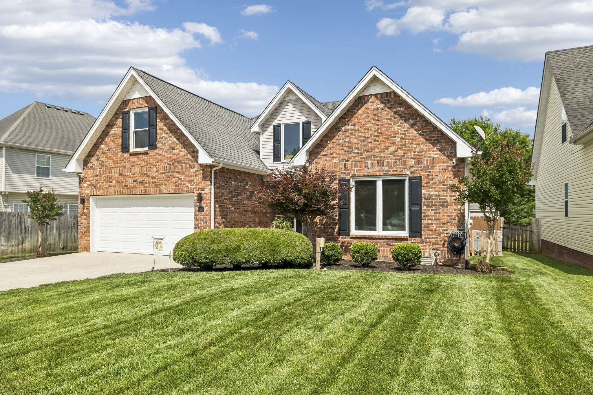 2504 Oak Hill Dr, Murfreesboro, TN 37130