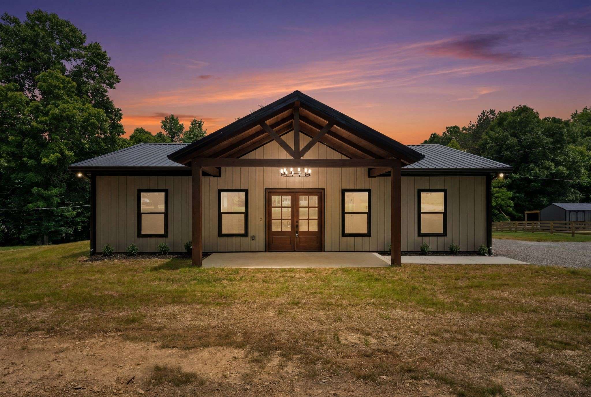701 Oak Grove Rd, Goodspring, TN 38460