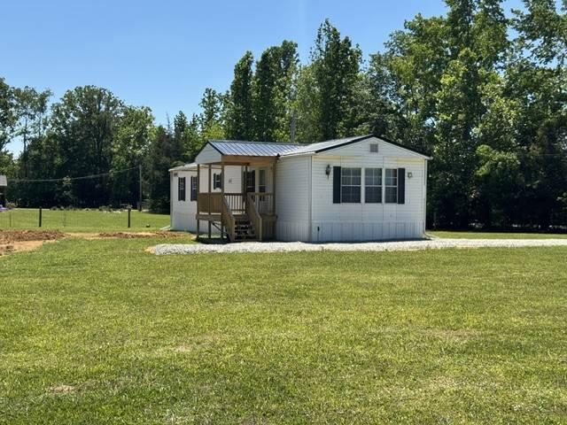 479 Horseshoe Bend Rd, Linden, TN 37096