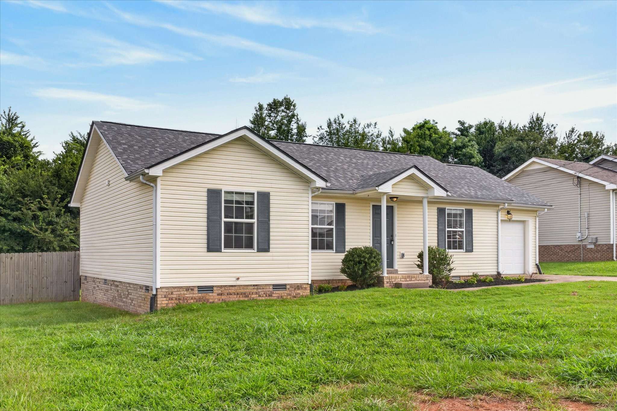 204 Ruf Dr, Oak Grove, KY 42262