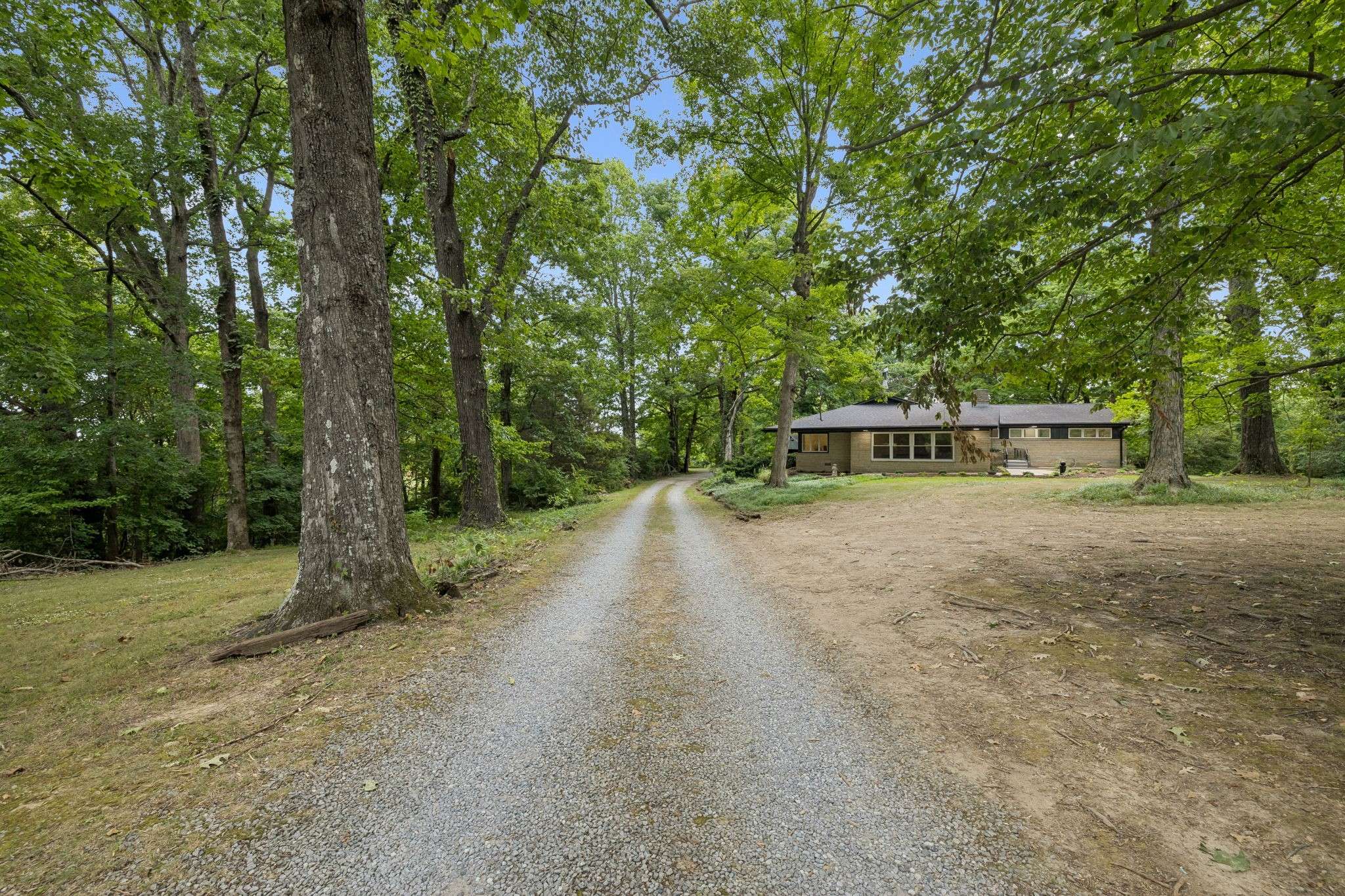 5572 Highway 76 #E, Springfield, TN 37172