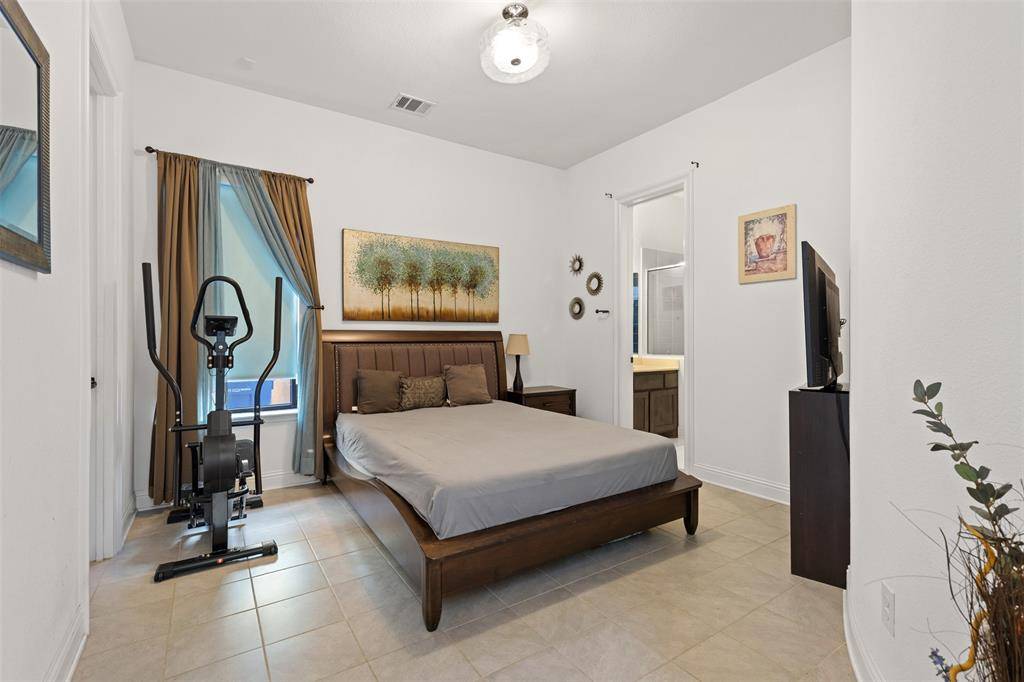 10950 Funny Cide View, Frisco, TX 75035