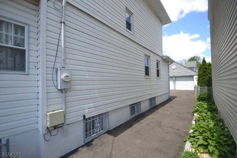82 Christie Ave, Clifton City, NJ 07011