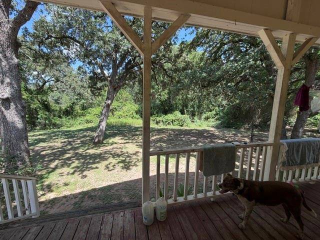 1226 County Road 316, Lexington, TX 78947