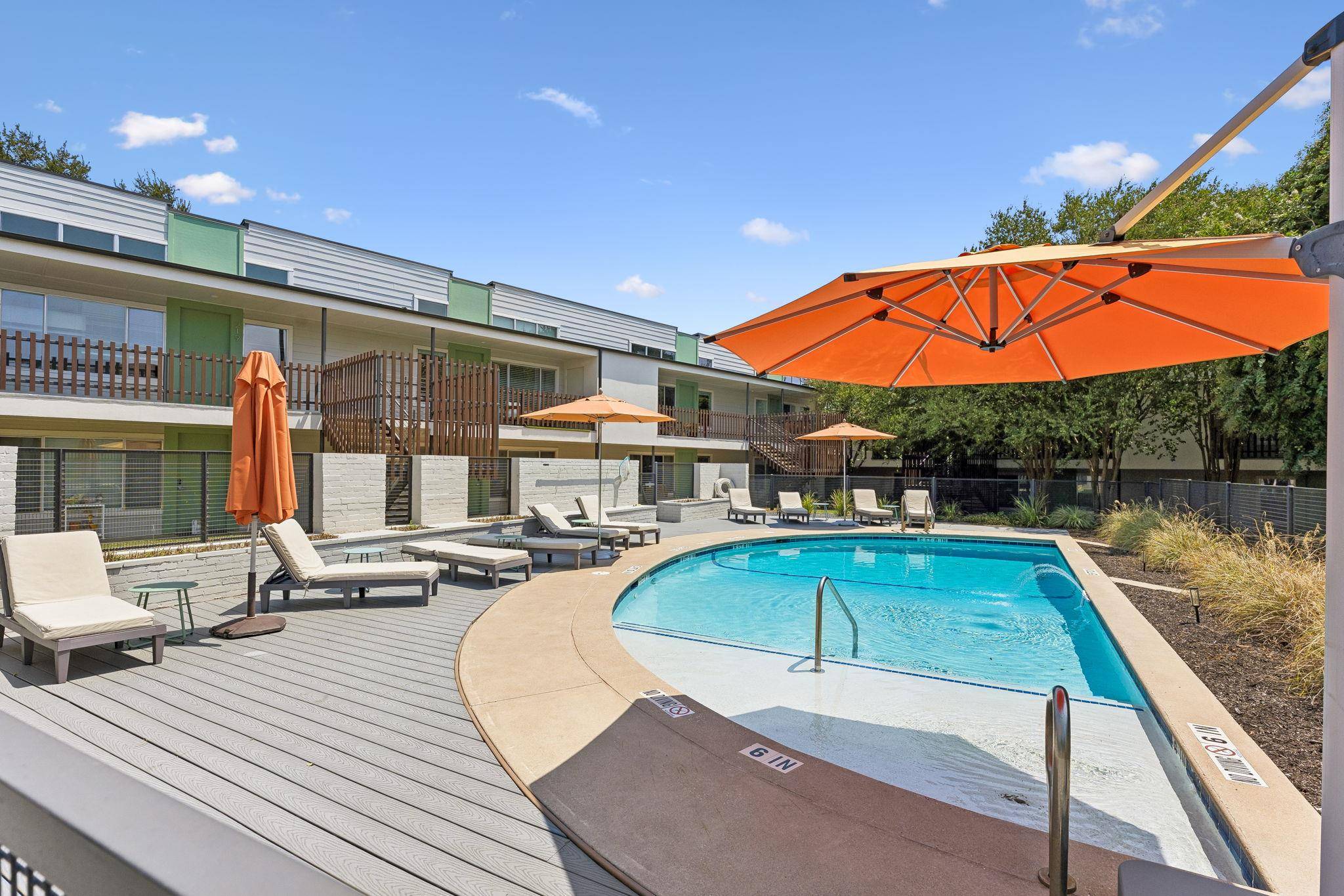 2200 Dickson DR #128, Austin, TX 78704