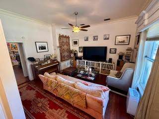 1111 E 2nd ST, Austin, TX 78702