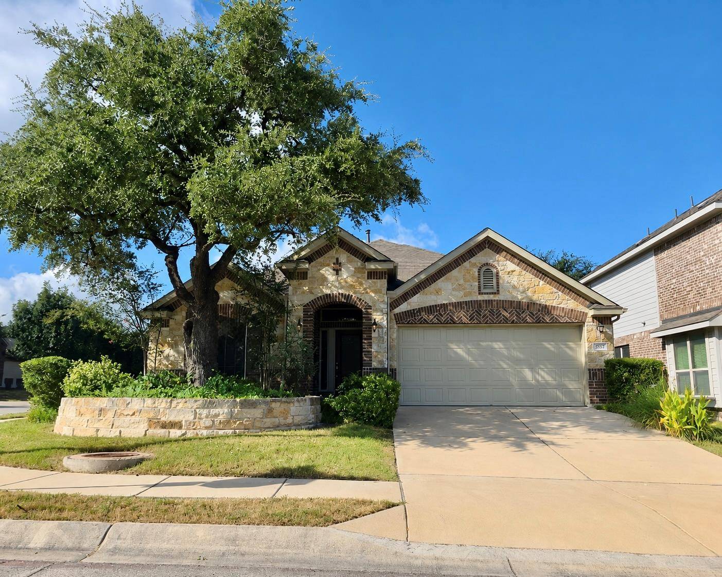 615 Linares LN, Austin, TX 78748
