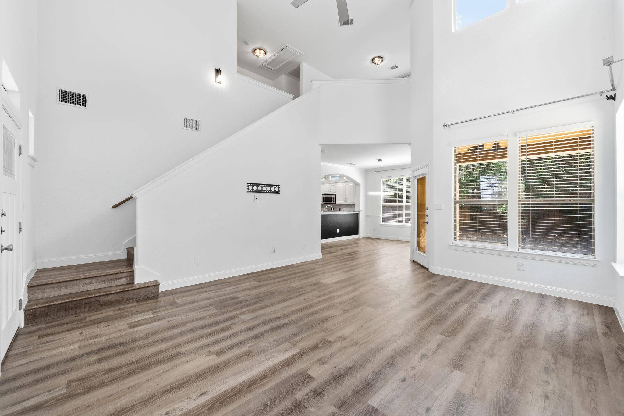 6708 Manchaca RD #4, Austin, TX 78745
