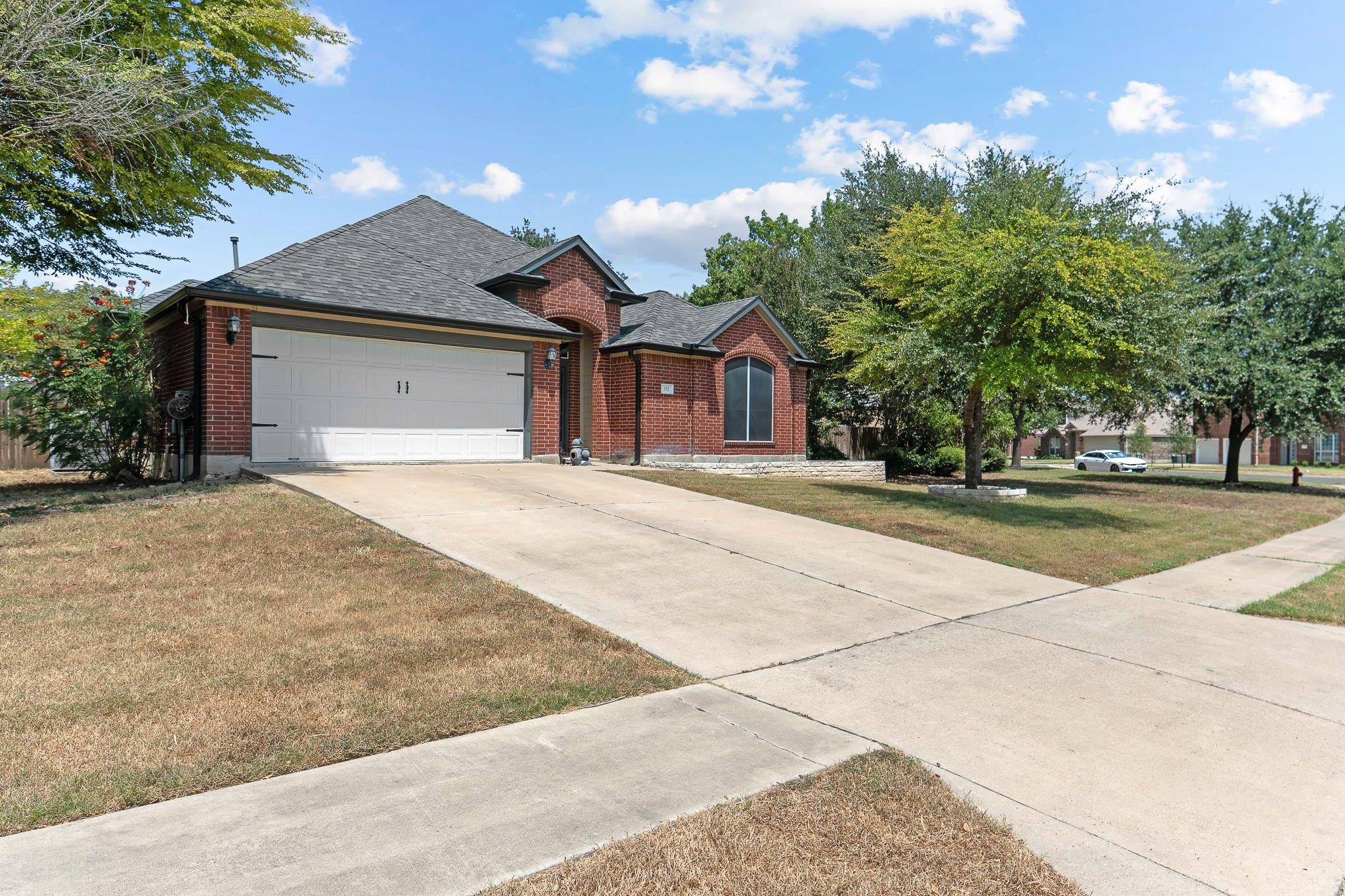 352 Sweet Gum, Kyle, TX 78640
