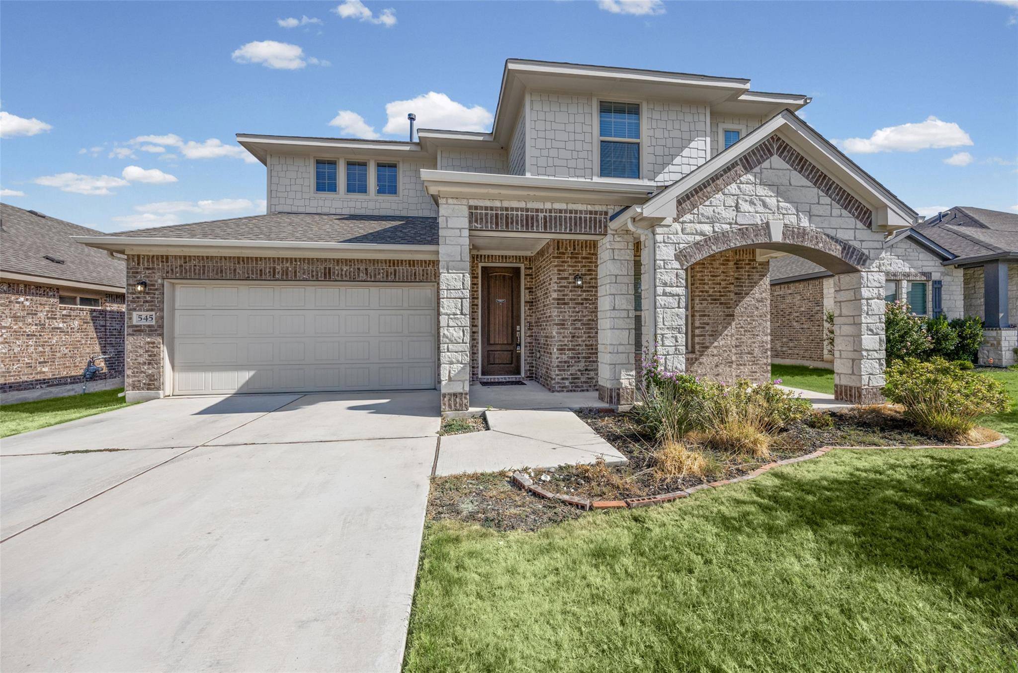 545 Elm Green ST, Hutto, TX 78634