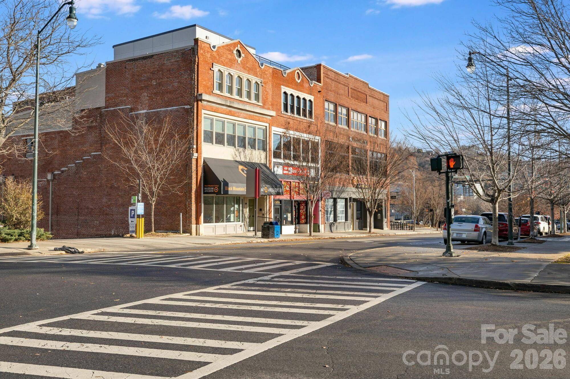122 College ST, Asheville, NC 28801