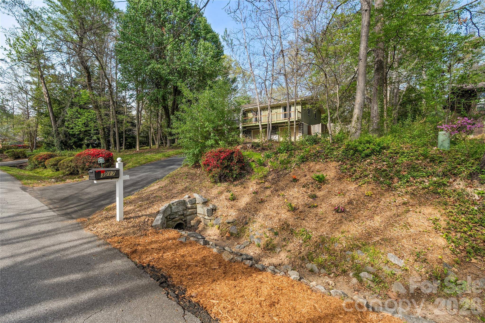 3017 Chestnut Tree RD, Hendersonville, NC 28792