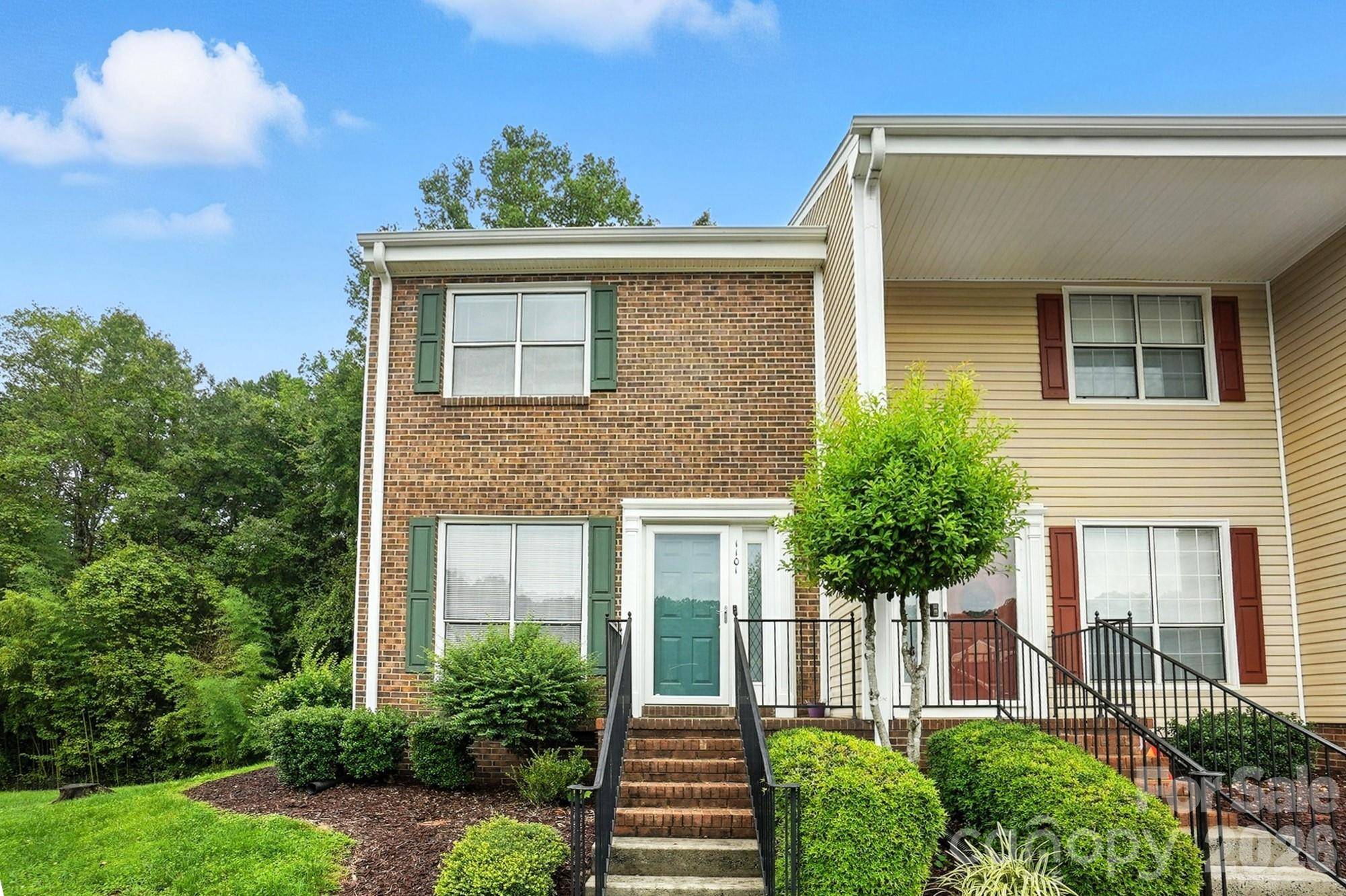 1101 Surry LN, Gastonia, NC 28054