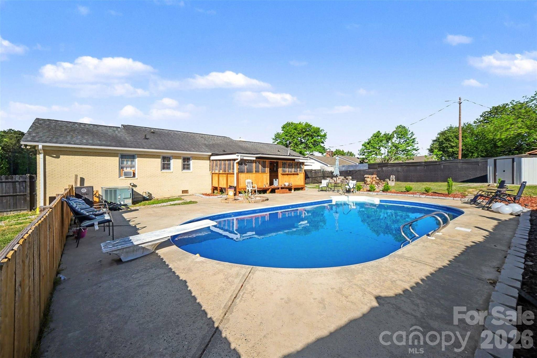 1087 Greenbriar DR, Lancaster, SC 29720