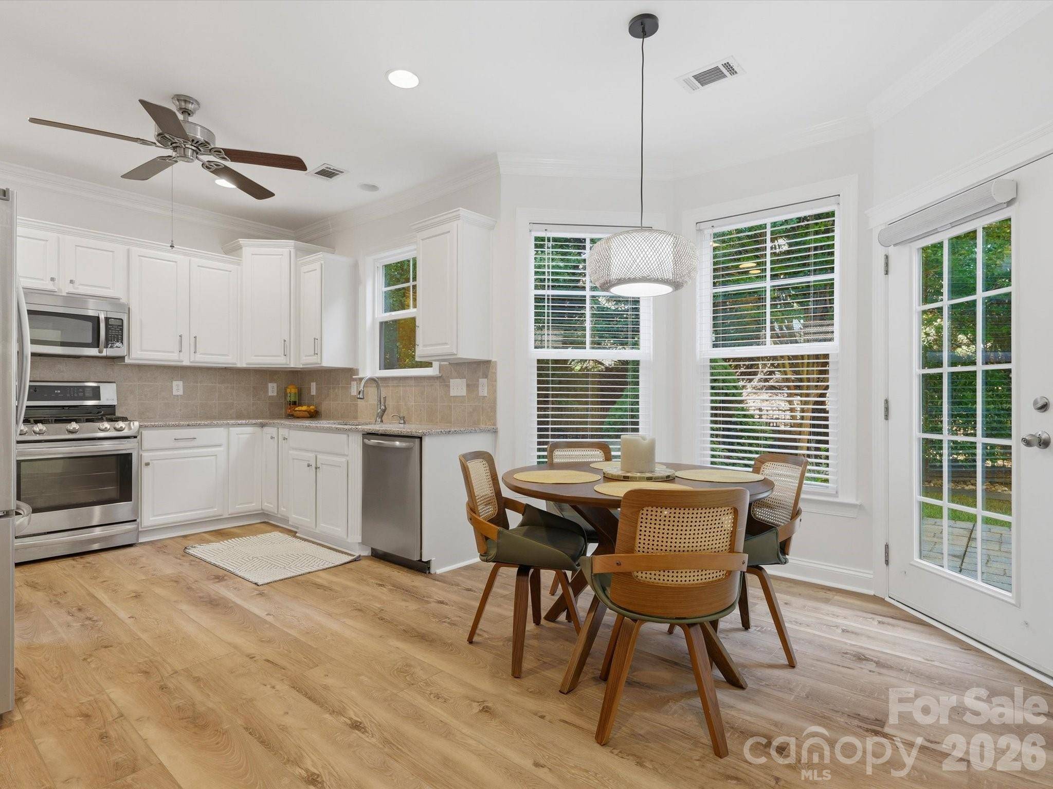 1022 Fleming LN, Matthews, NC 28104
