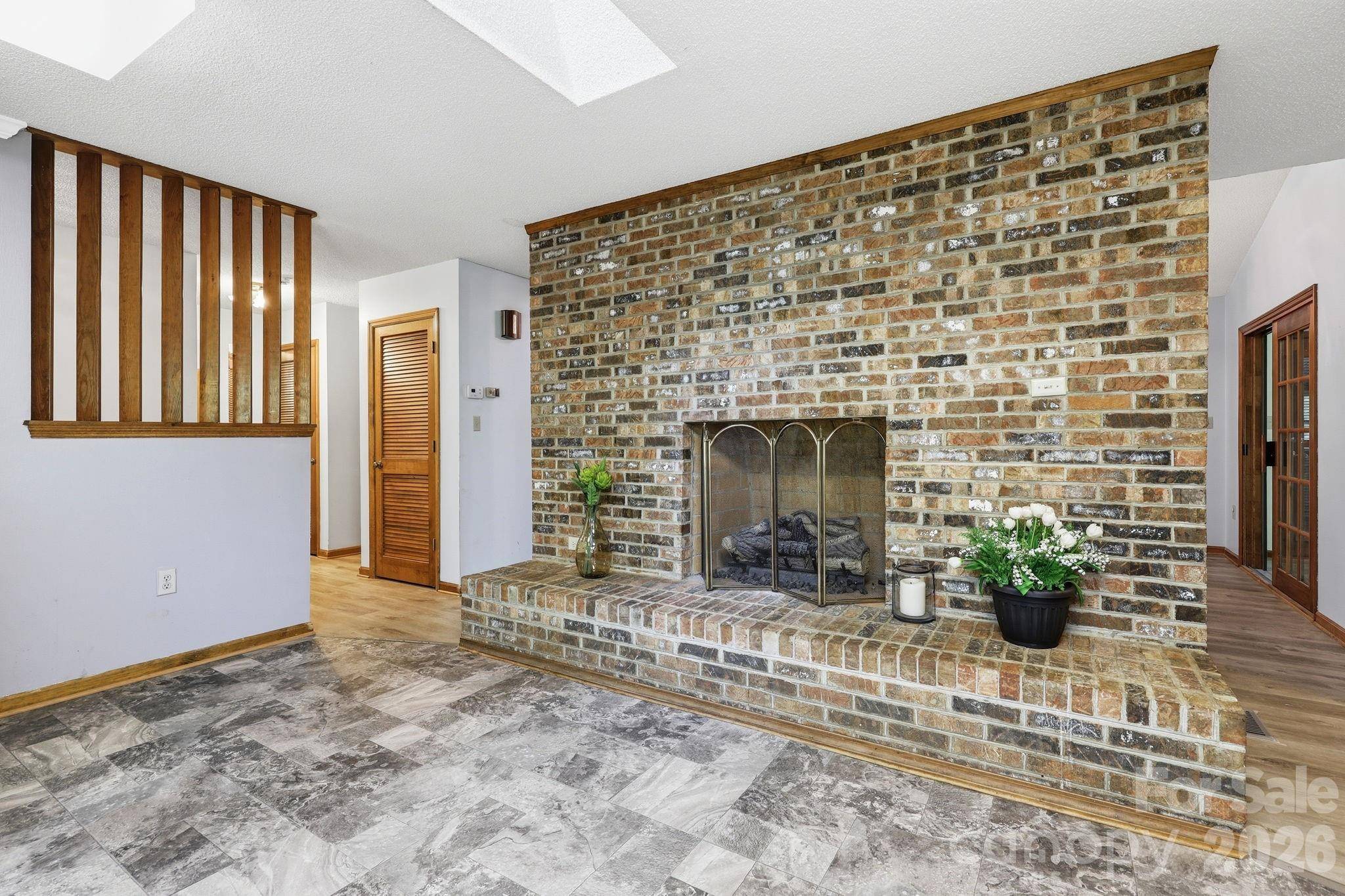 1 Mountain Heritage PL, Candler, NC 28715