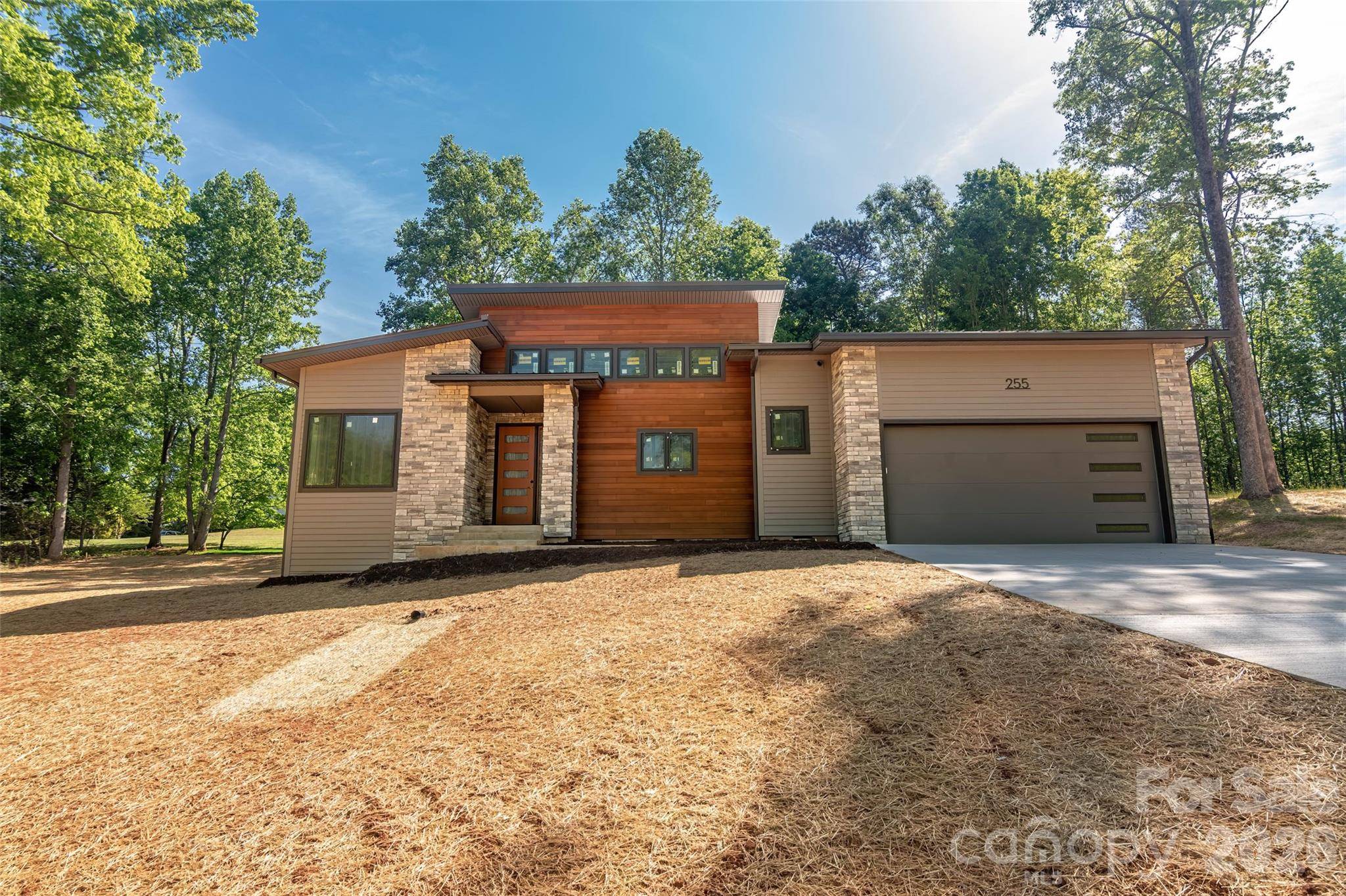 255 Hunters TRCE, Rutherfordton, NC 28139