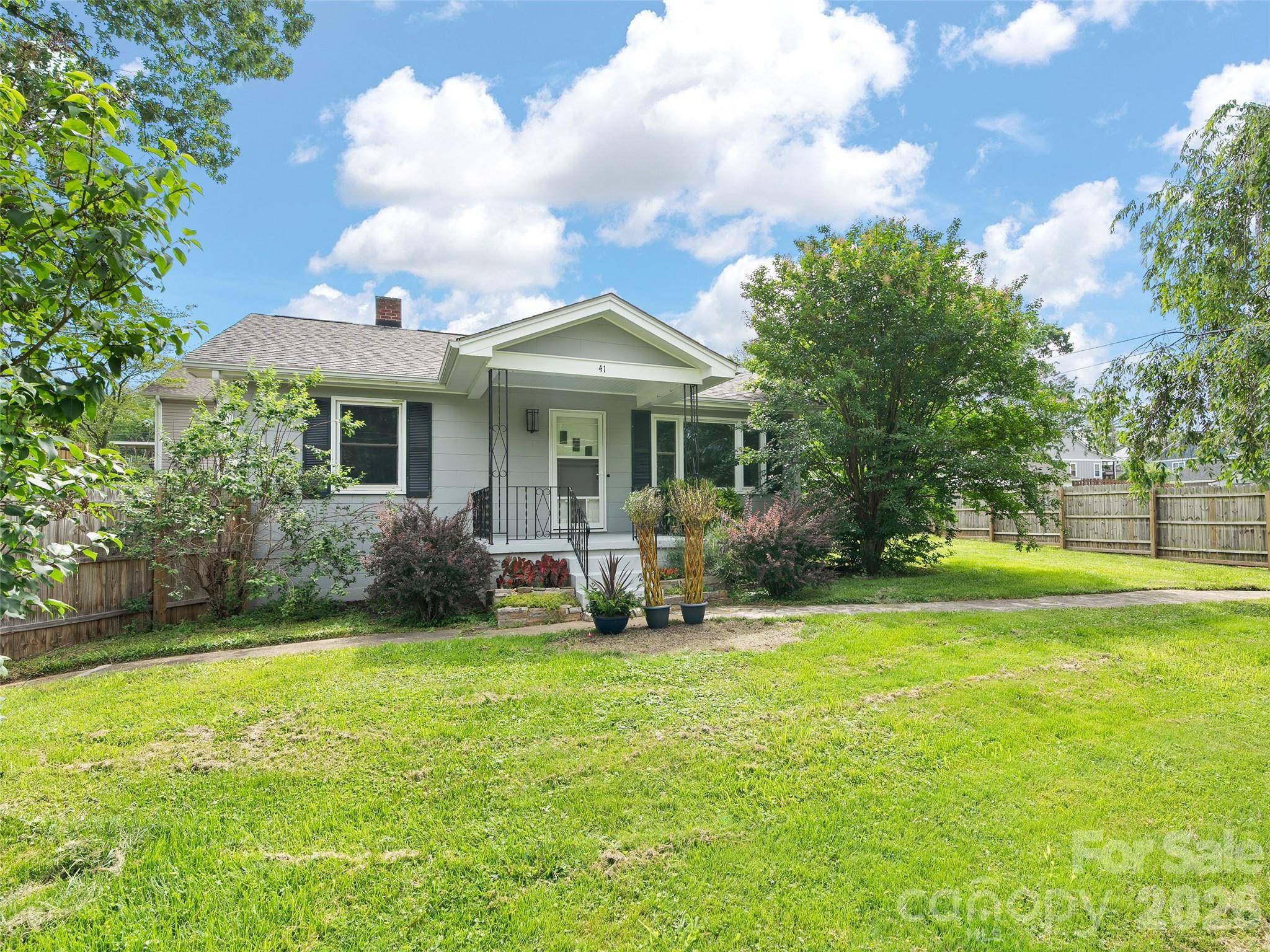 41 Cedar ST, Asheville, NC 28803