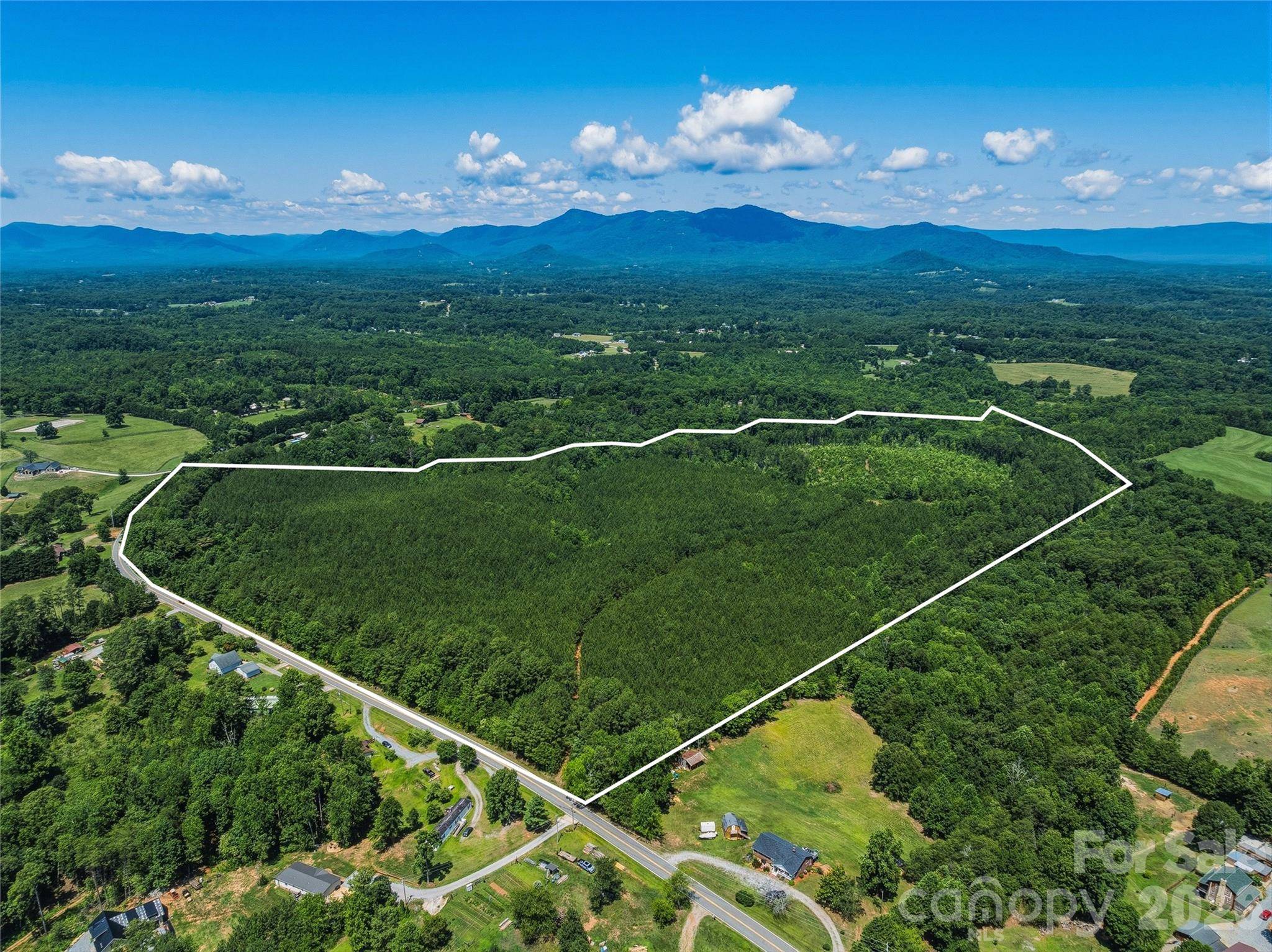 6783 Peniel RD, Tryon, NC 28782