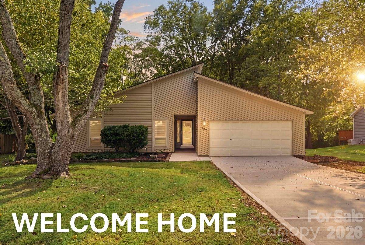 326 Vista Grande CIR, Charlotte, NC 28226